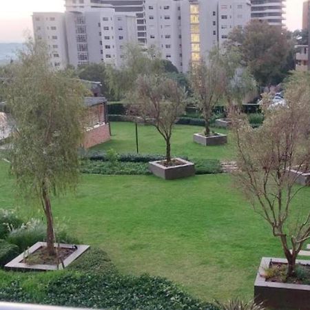 Emabheleni Executive Suites Westpoint جوهانسبورغ المظهر الخارجي الصورة
