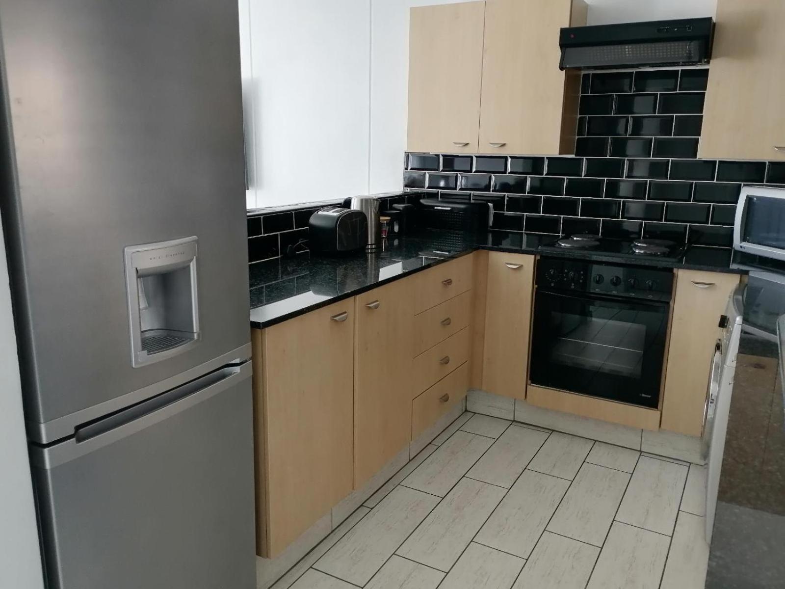 Emabheleni Executive Suites Westpoint جوهانسبورغ الغرفة الصورة