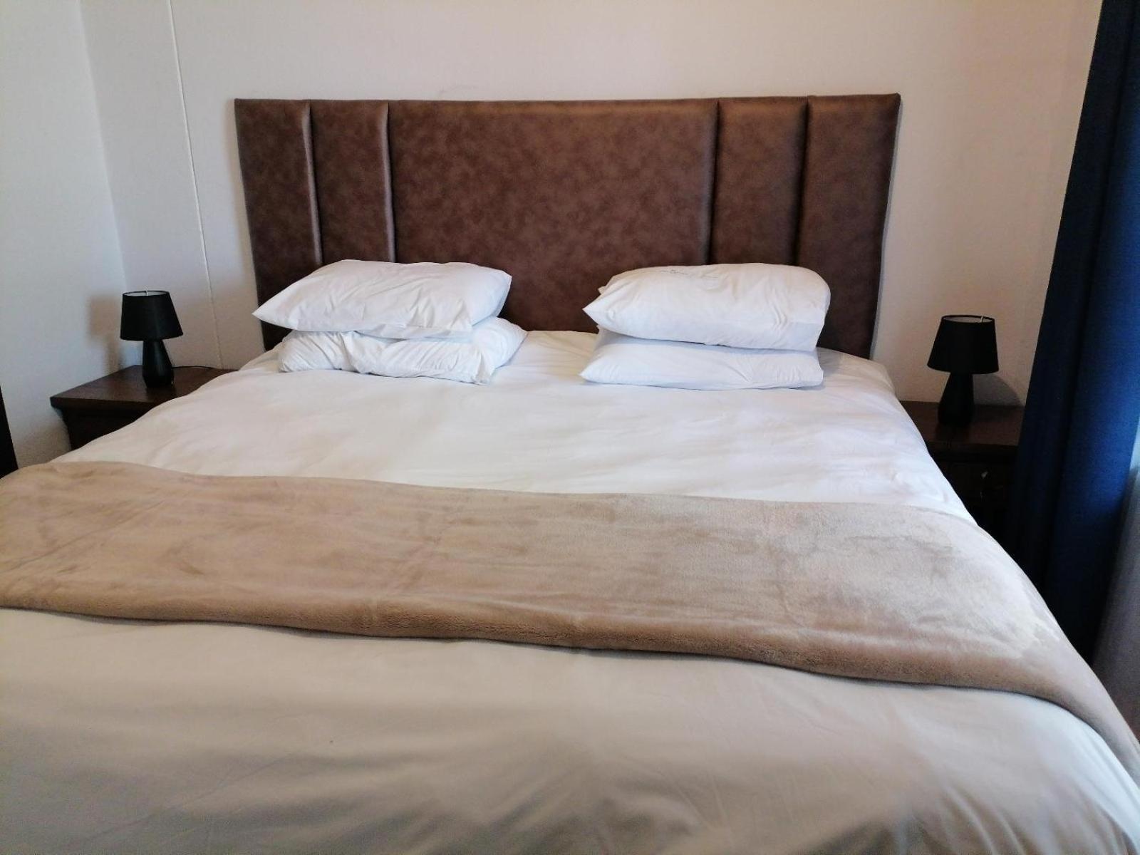 Emabheleni Executive Suites Westpoint جوهانسبورغ الغرفة الصورة